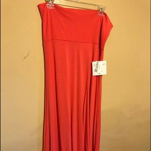 New with tags Lularoe Maxi skirt coral medium